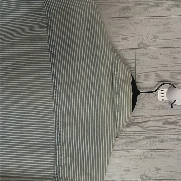 Universal Thread Women”s Light Blue Pinstripe Barn Jacket - Picture 4 of 5